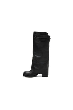 Black Round-toe Boots - ANN ANDELMAN