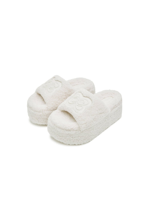 White Fluffy Slippers - ANN ANDELMAN